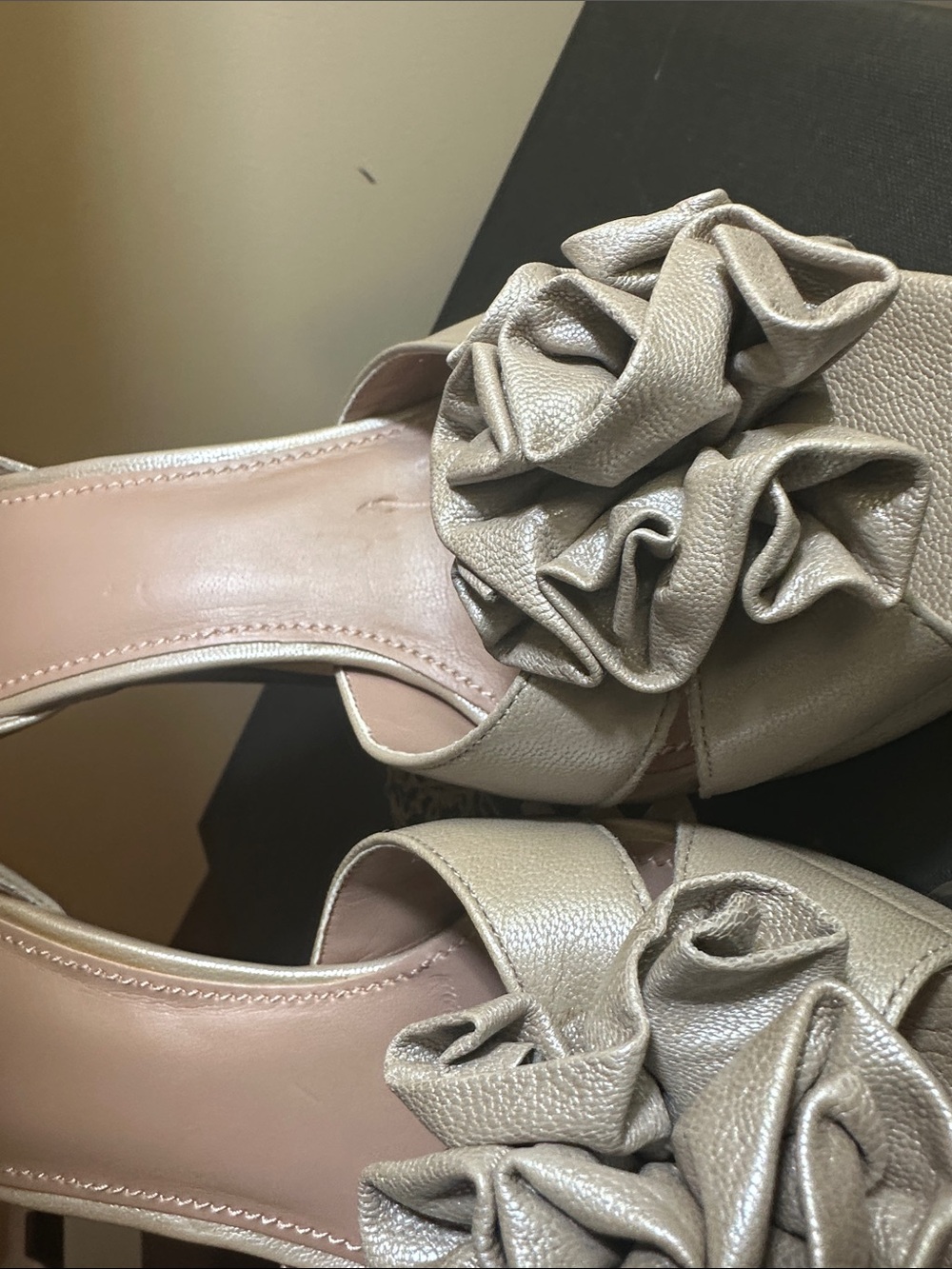 Vince Camuto Blush Pink Leather Pump - Picture 7 of 7